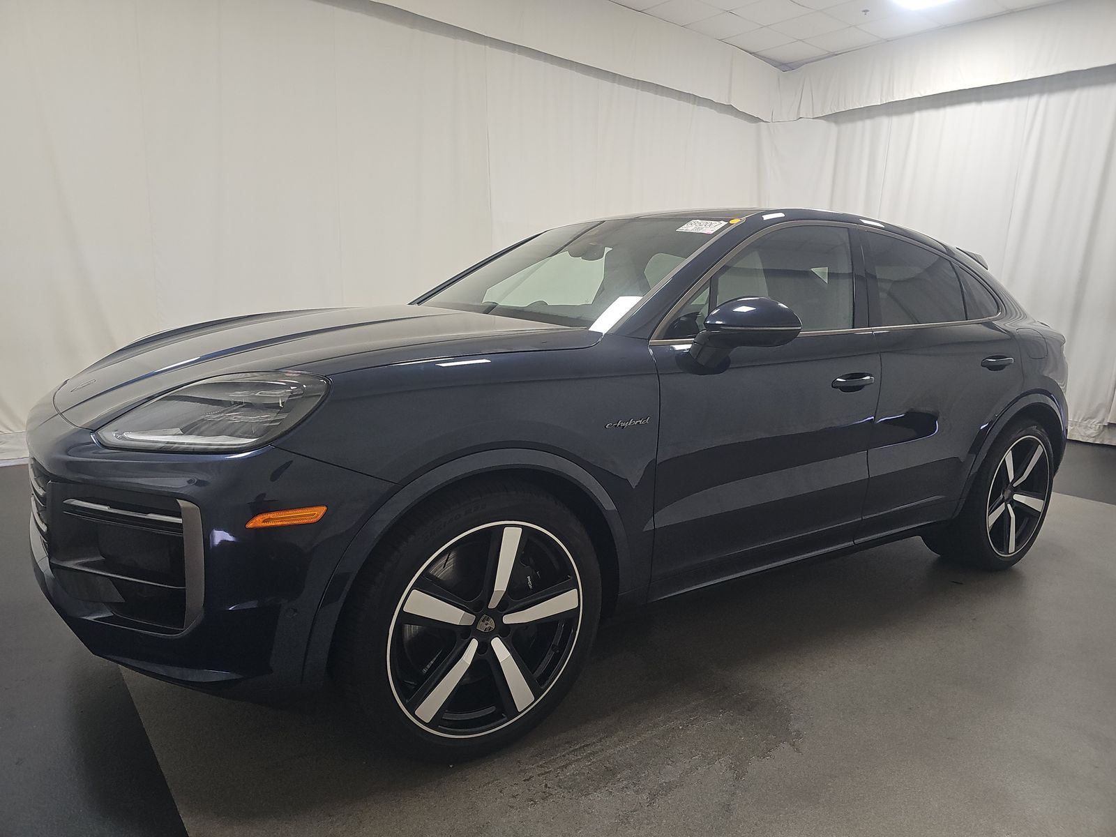 2025 Porsche Cayenne Turbo E-Hybrid Coupe