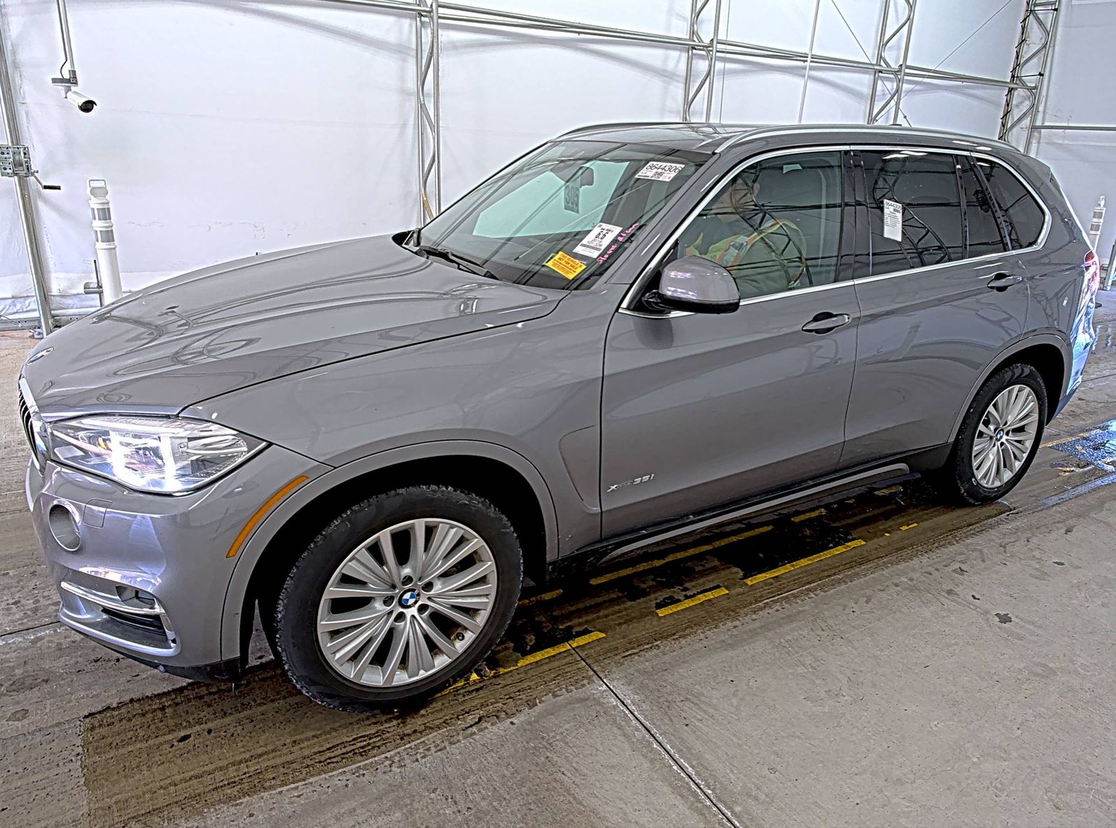 2016 BMW X5 Sports Activity Vehicle xDrive35i LUXURY LINE