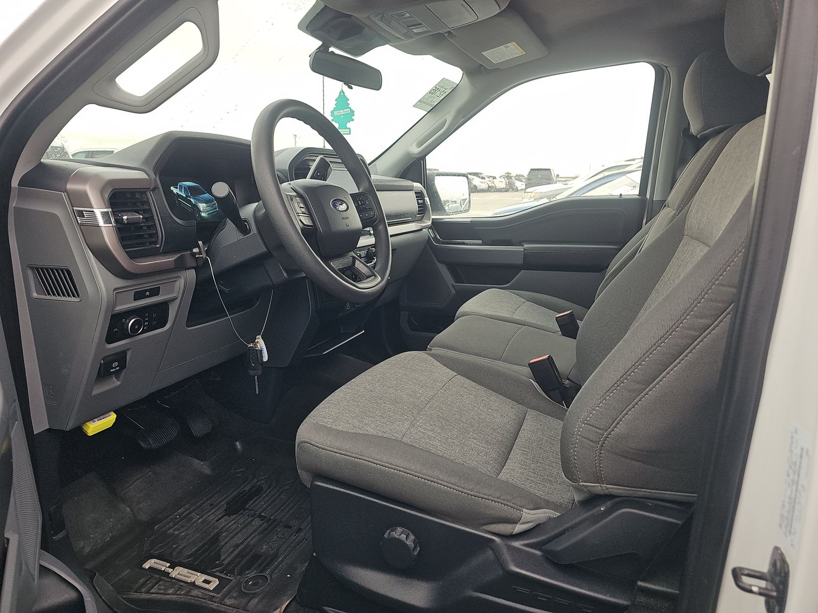 2025 Ford F-150 XLT AWD