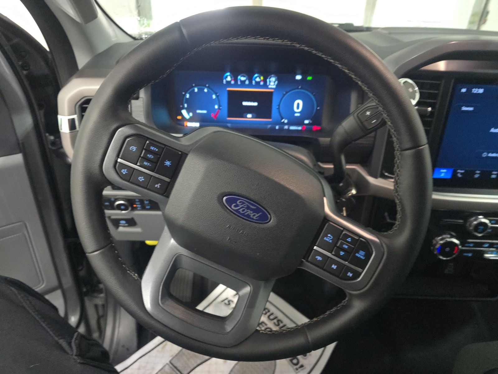 2025 Ford F-150 XLT AWD