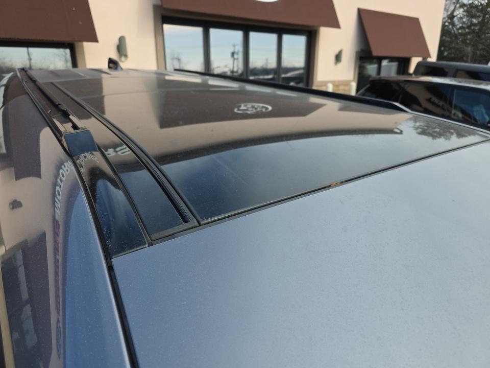 2020 Land Rover Defender 110 SE AWD