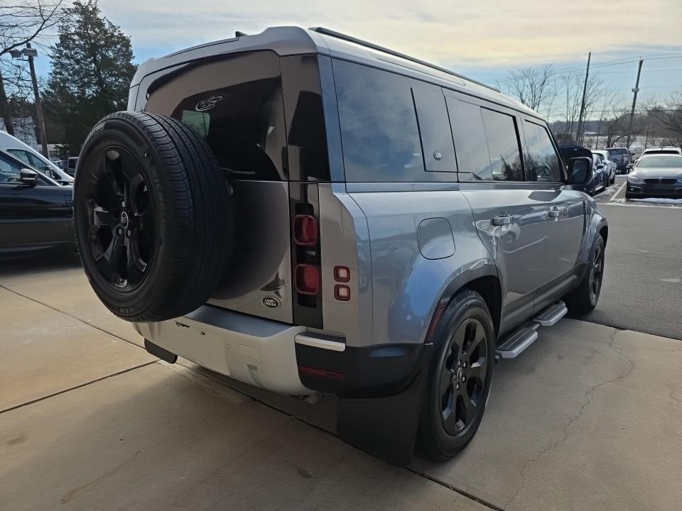 2020 Land Rover Defender 110 SE AWD