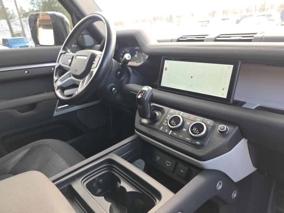 2020 Land Rover Defender 110 SE AWD