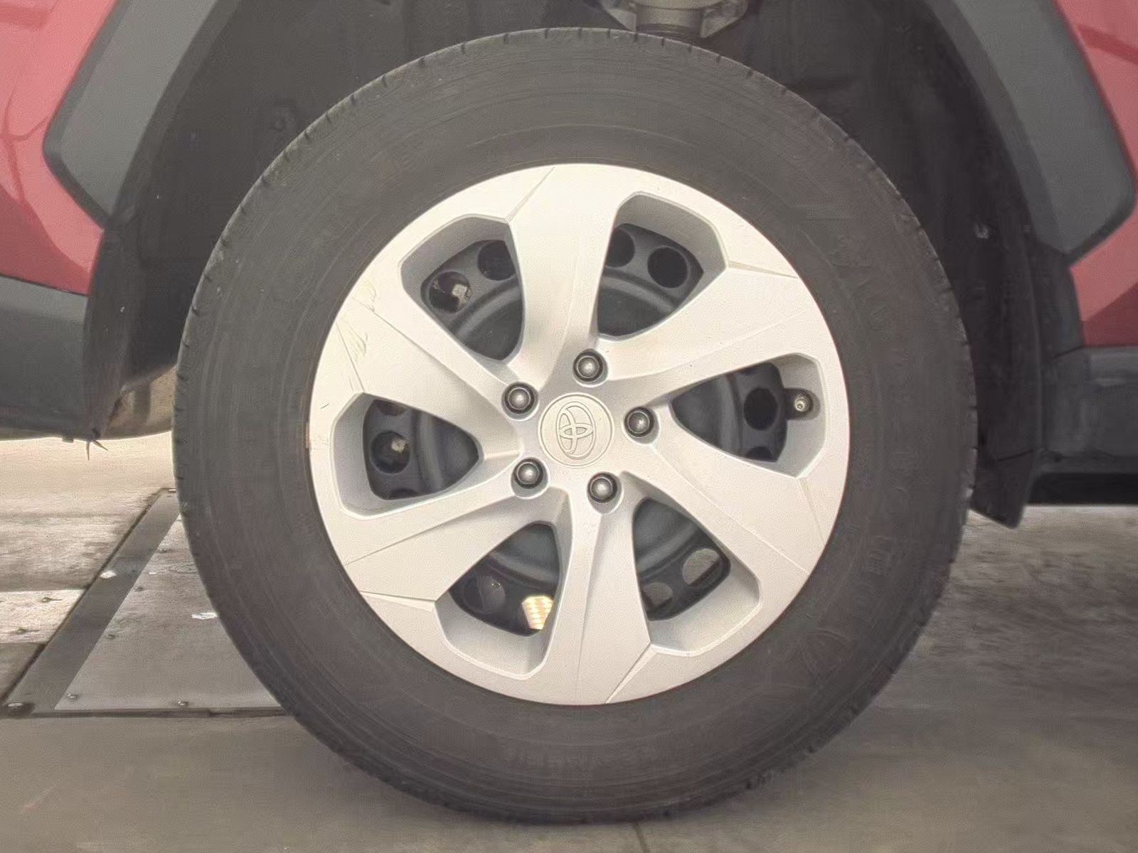 2024 Toyota RAV4 LE AWD