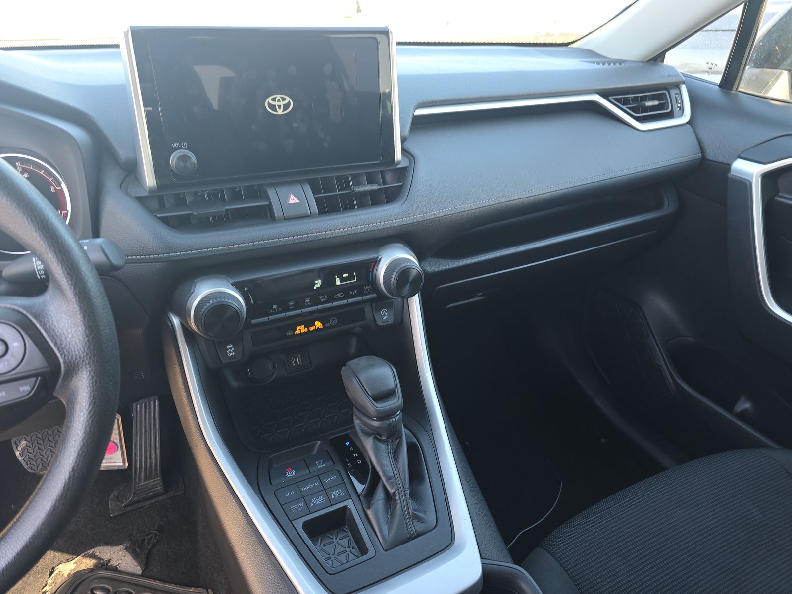 2024 Toyota RAV4 LE AWD