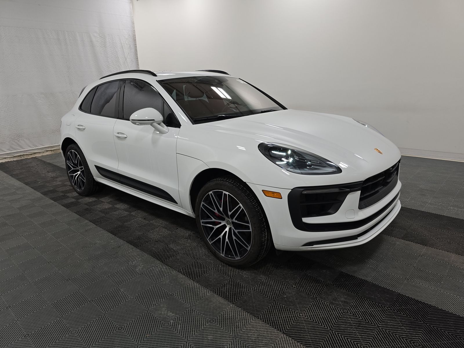 2022 Porsche Macan S AWD