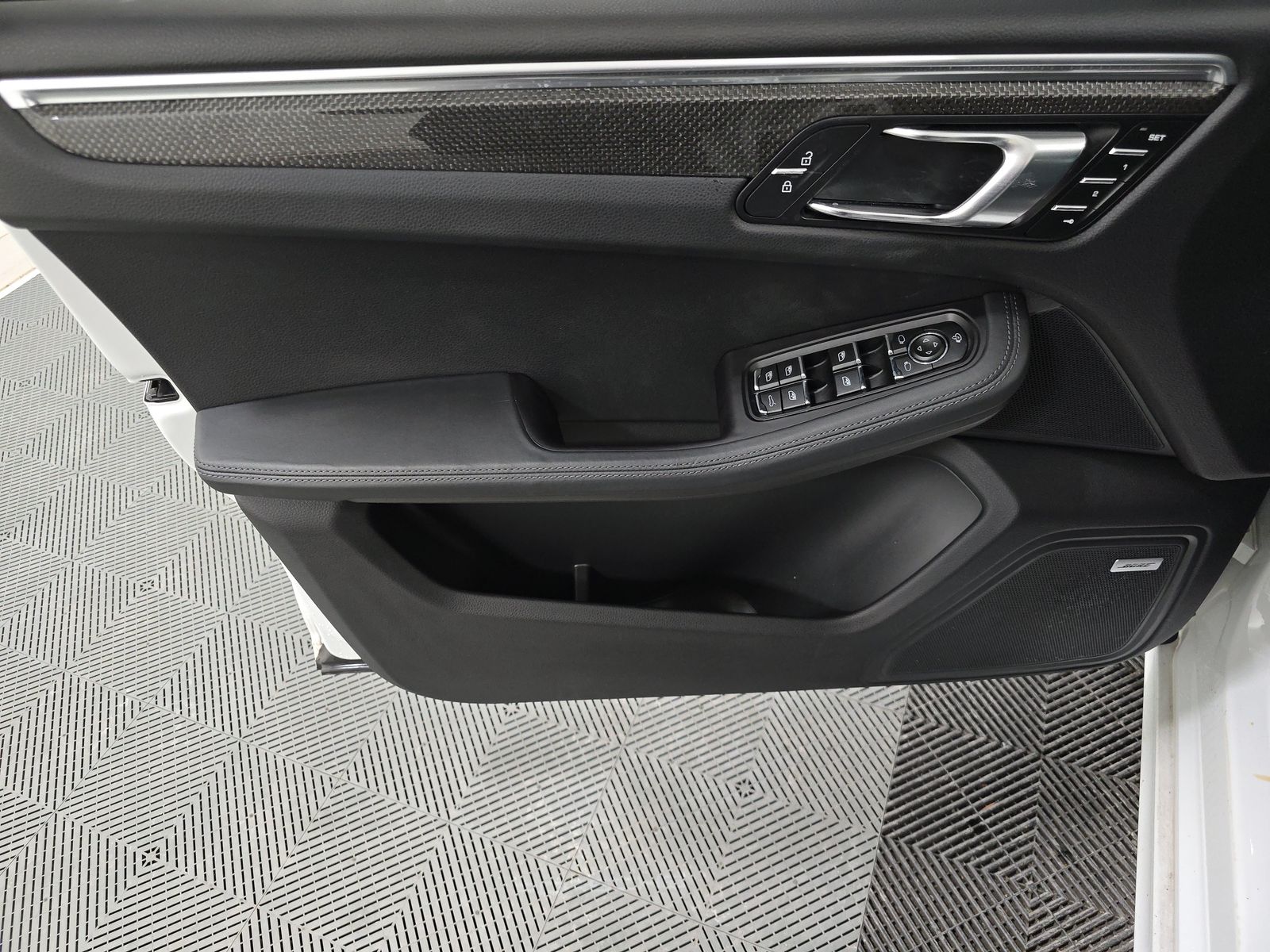 2022 Porsche Macan S AWD