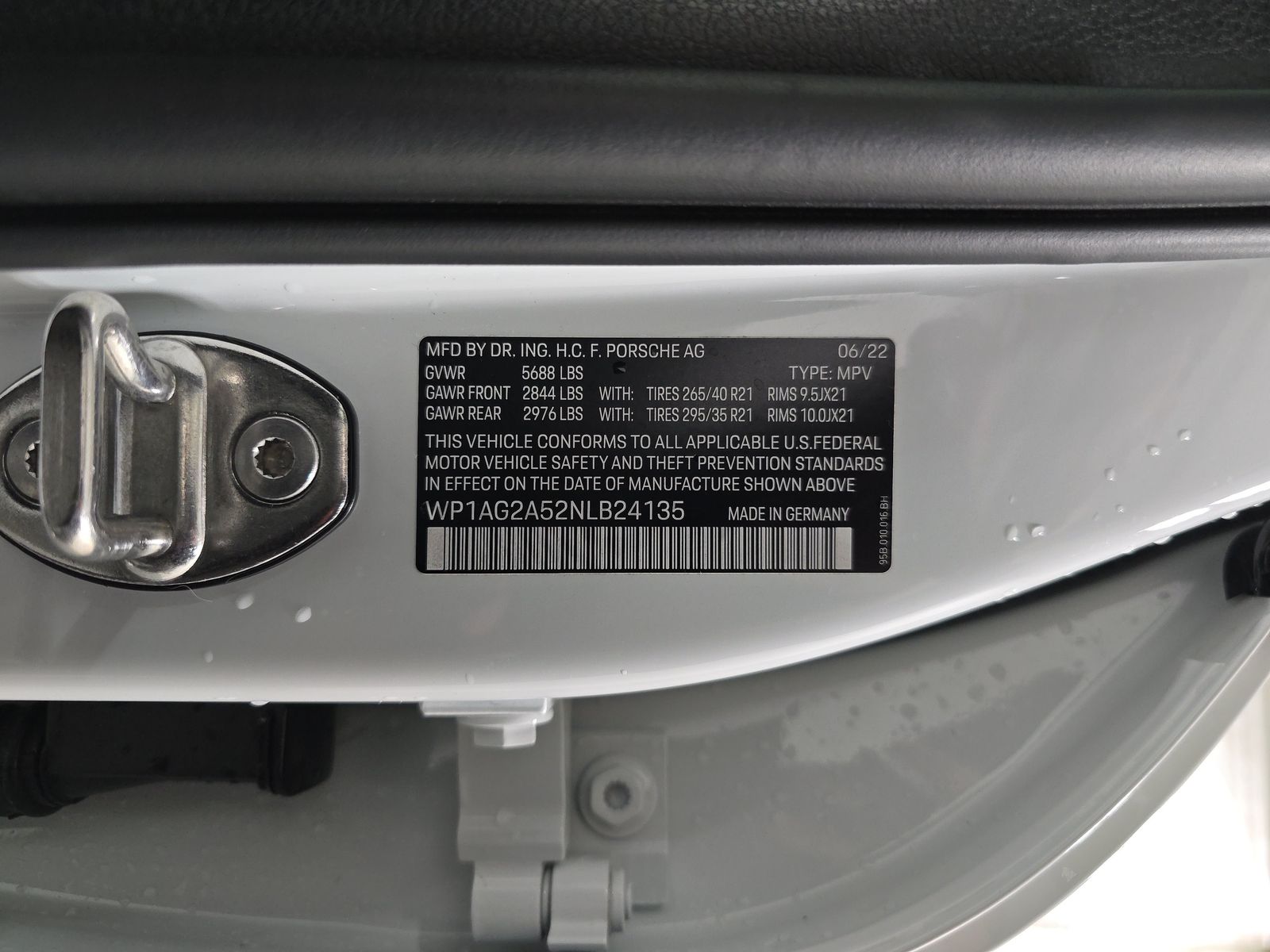 2022 Porsche Macan S AWD