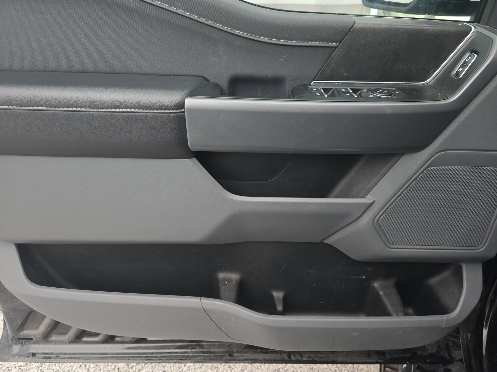 2025 Ford F-150 XLT AWD