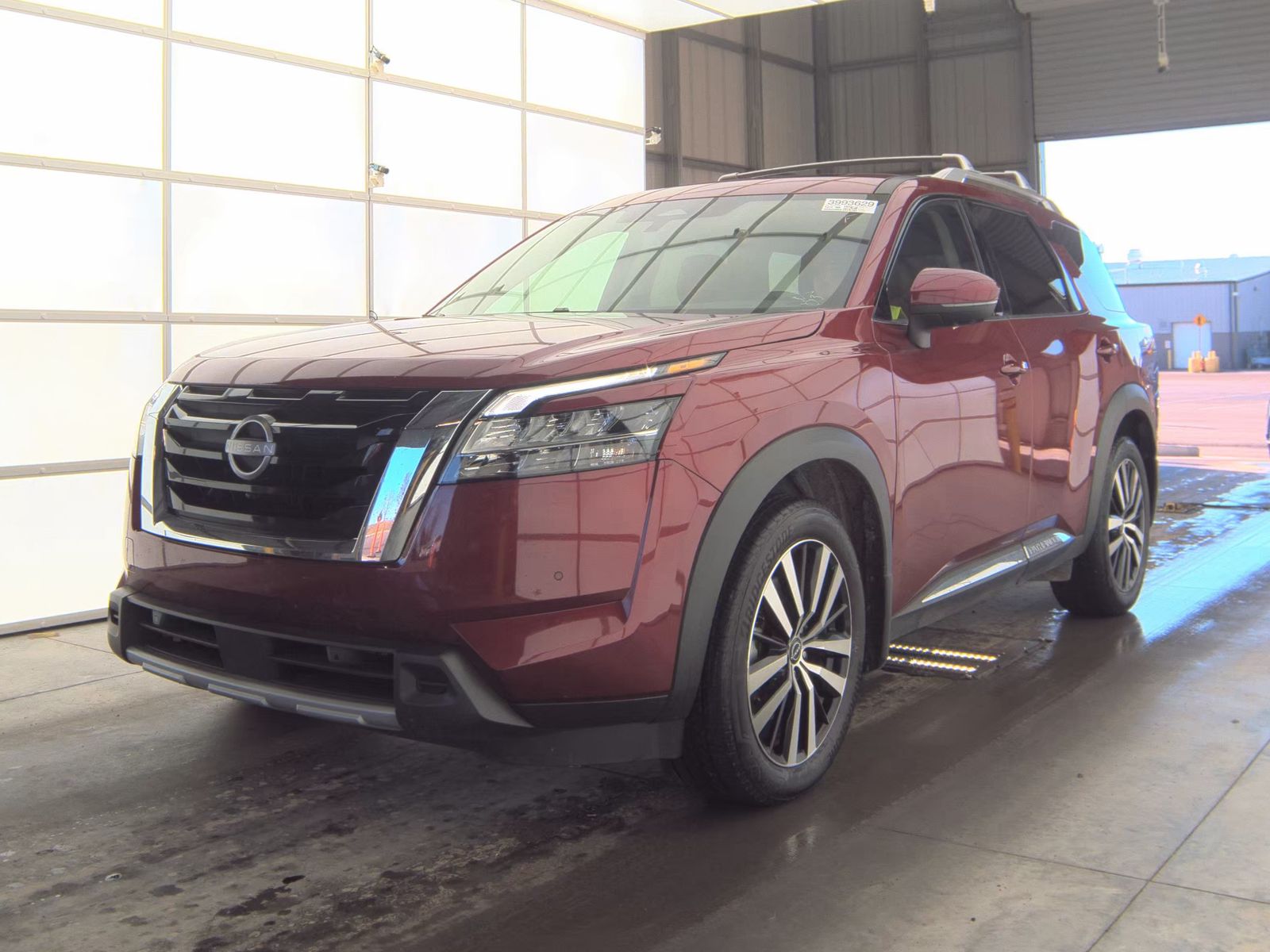 2024 Nissan Pathfinder Platinum AWD