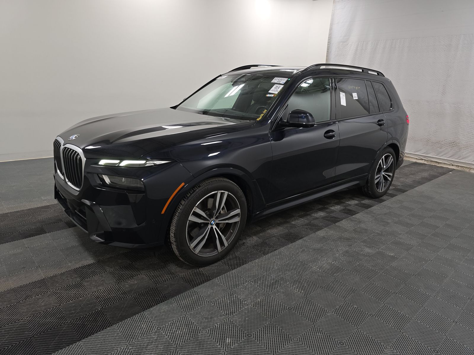 2023 BMW X7 Sports Activity Vehicle xDrive40i M SPORT LINE