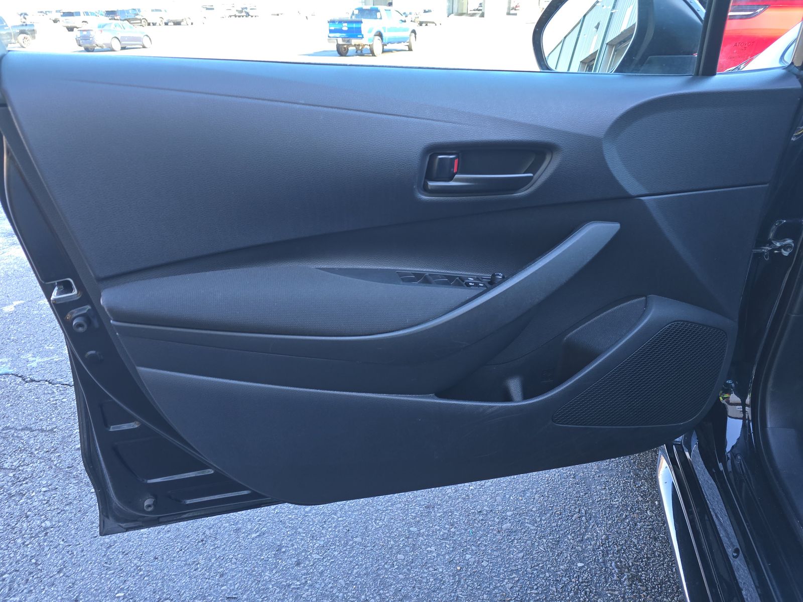 2025 Toyota Corolla LE FWD