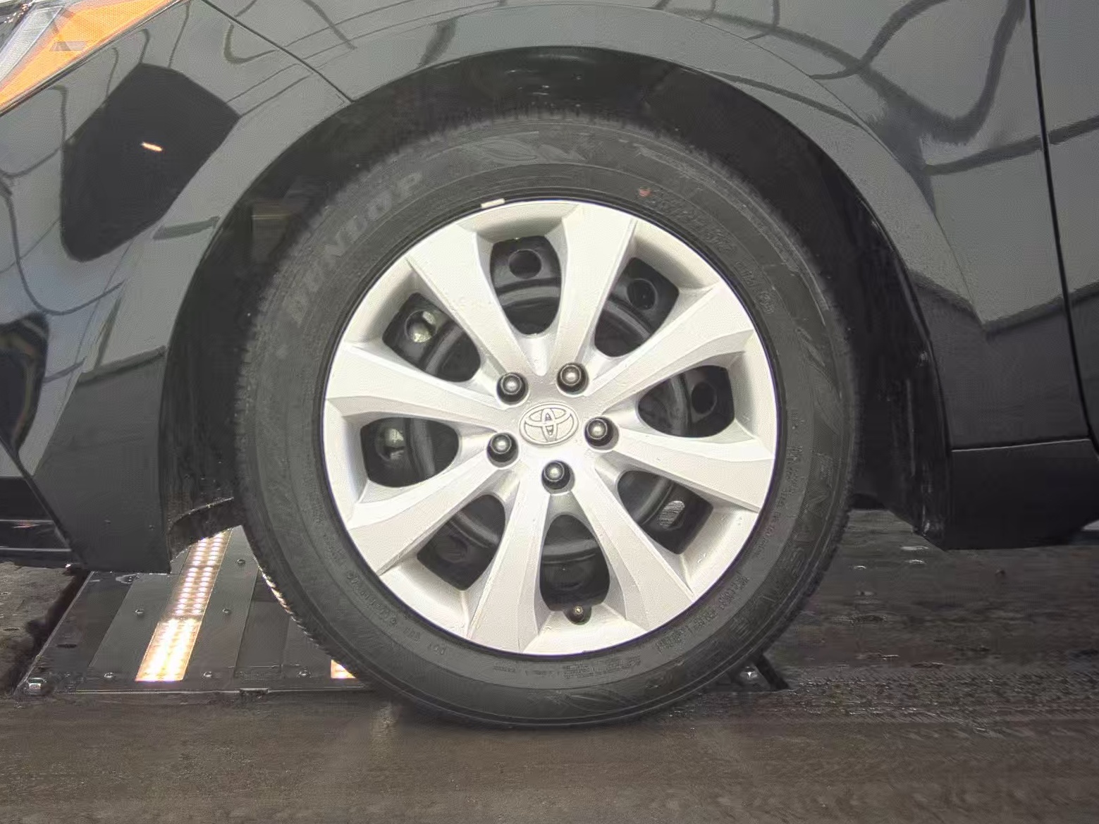 2025 Toyota Corolla LE FWD