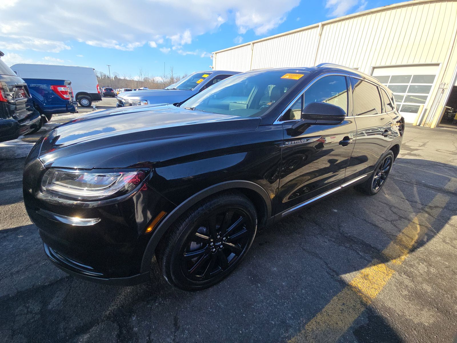 2023 Lincoln Nautilus Reserve AWD