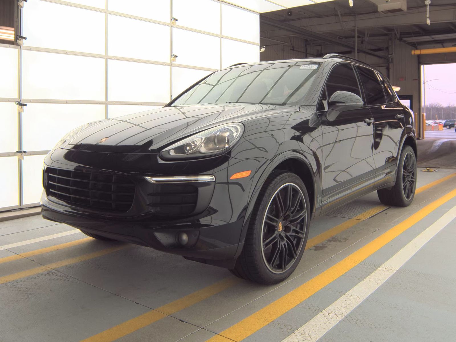 2017 Porsche Cayenne Platinum Edition