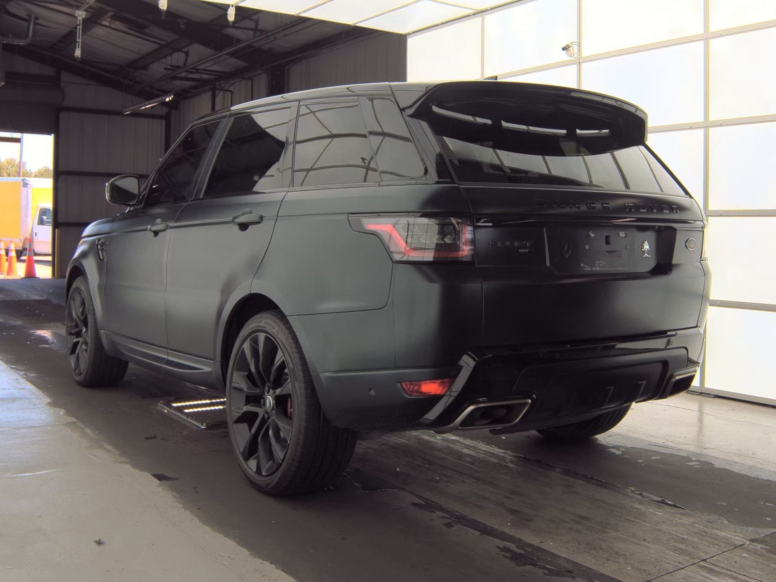 2021 Land Rover Range Rover Sport HST AWD