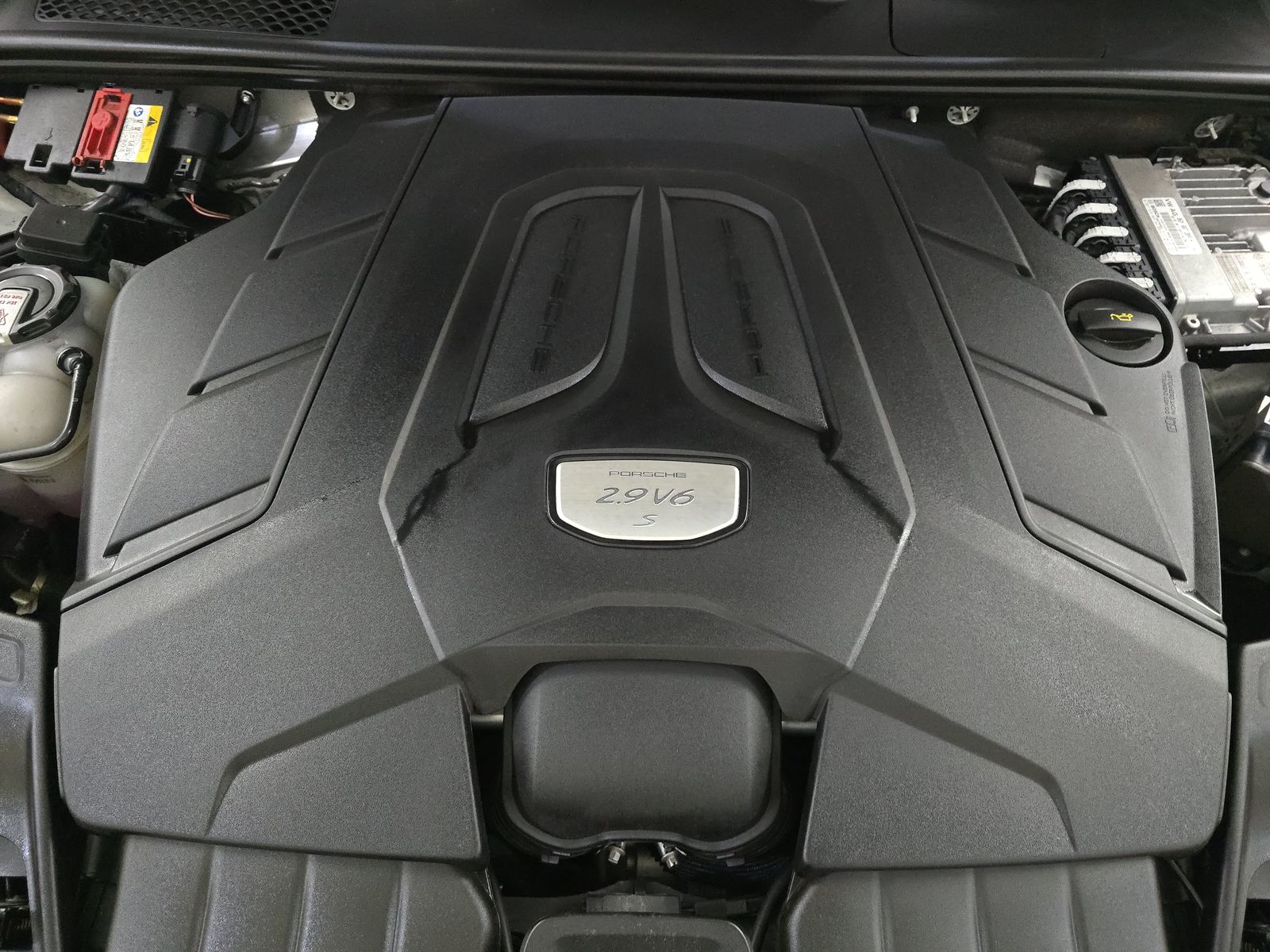 2022 Porsche Cayenne S AWD