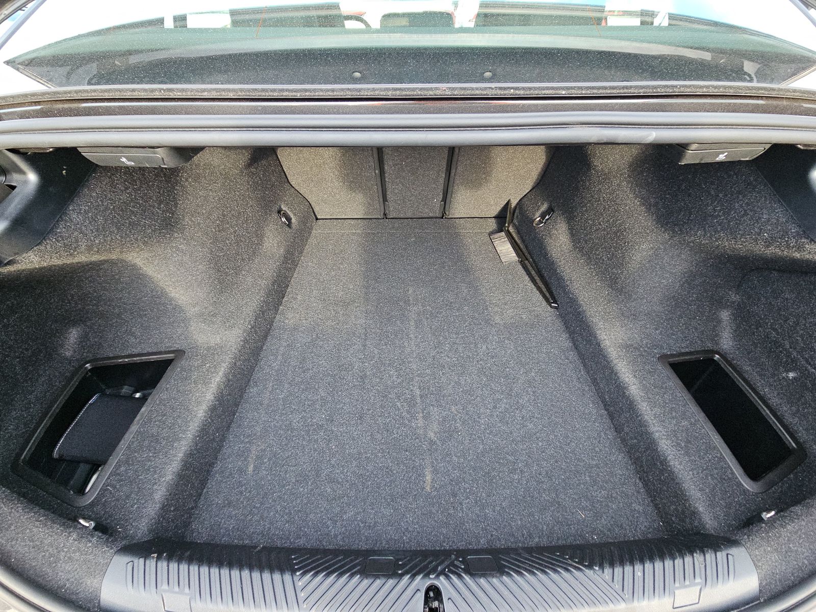 2025 BMW 5 Series 530i RWD