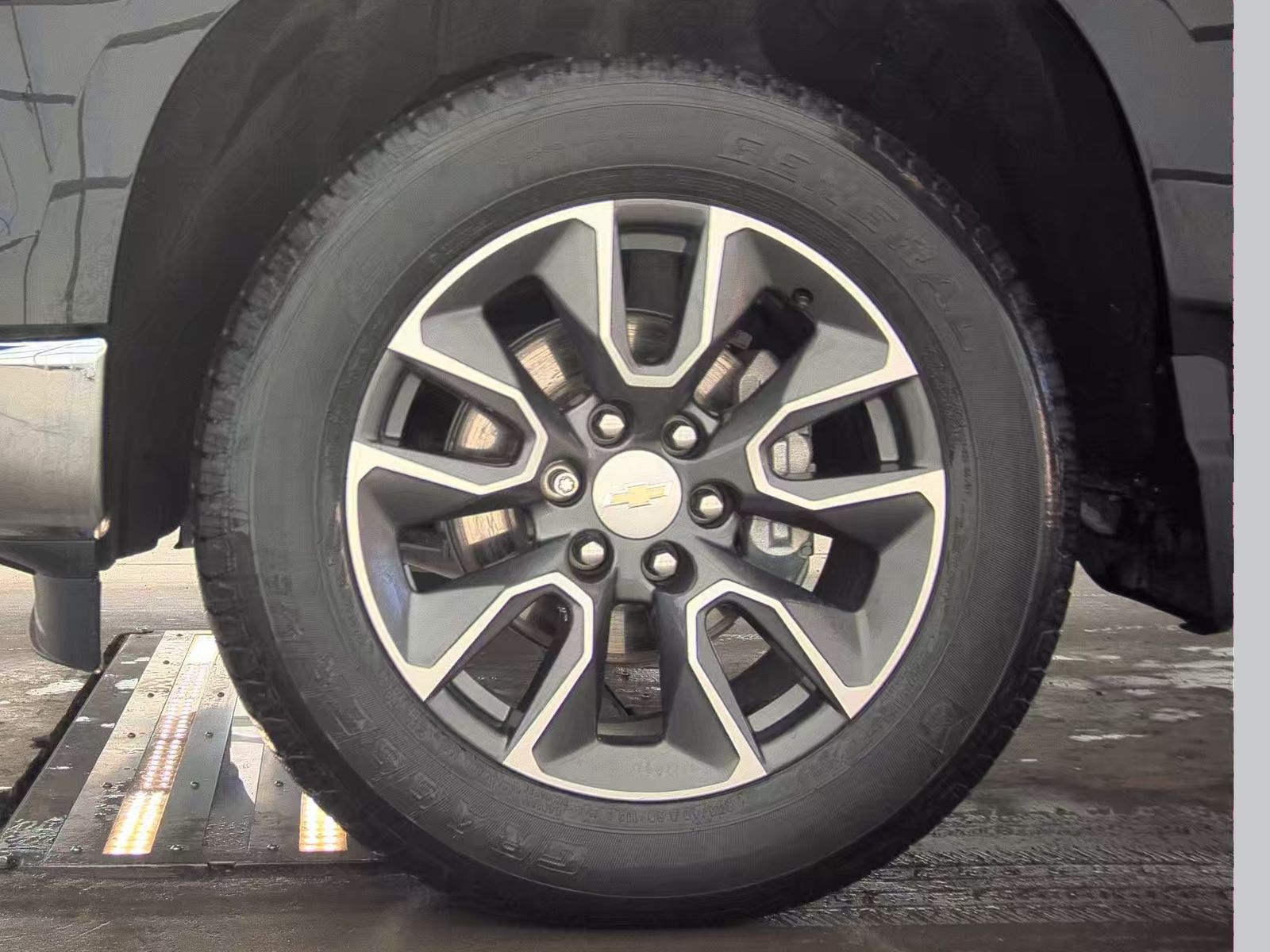 2023 Chevrolet Silverado 1500 LT AWD