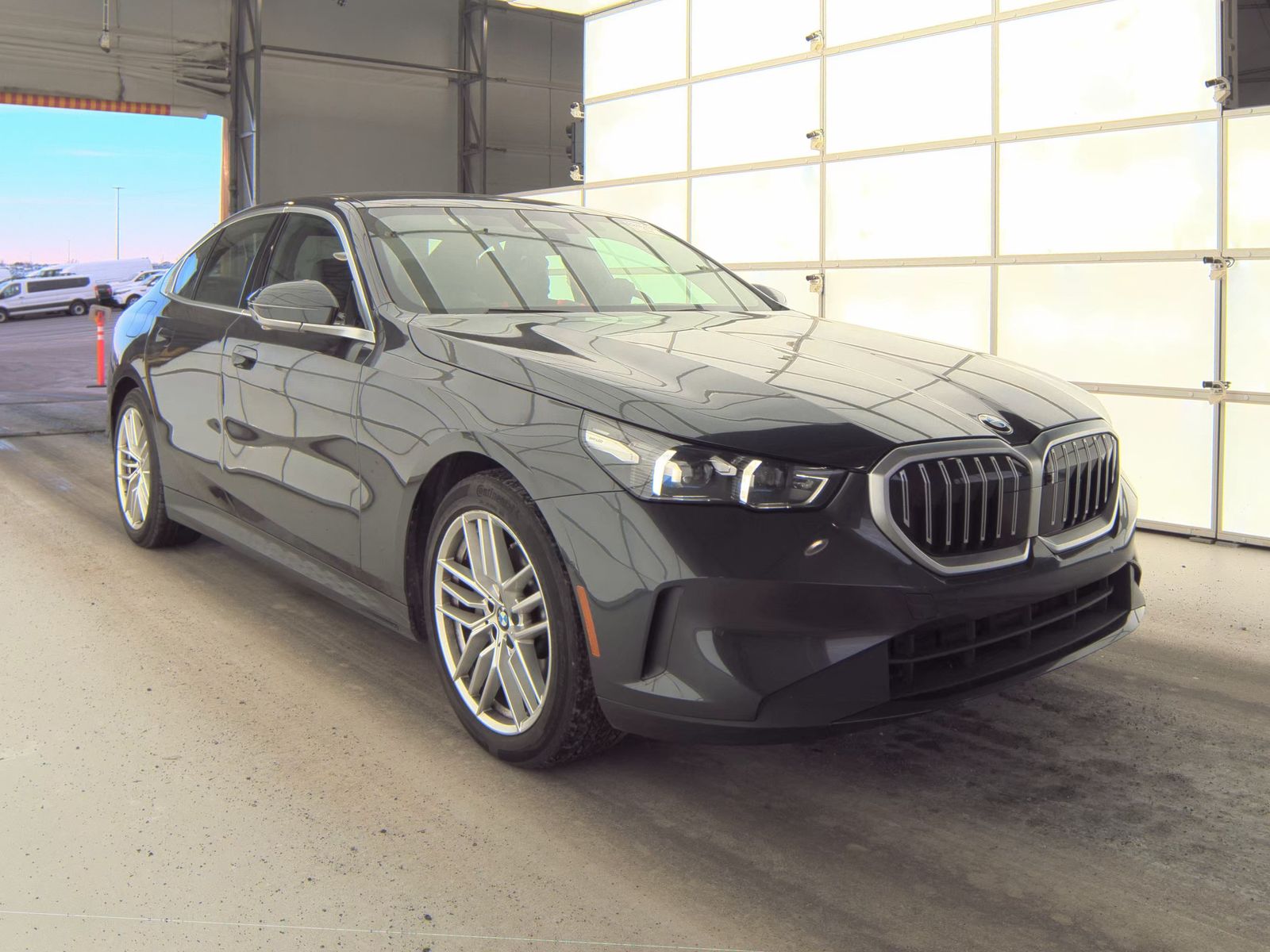 2025 BMW 5 Series 530i RWD