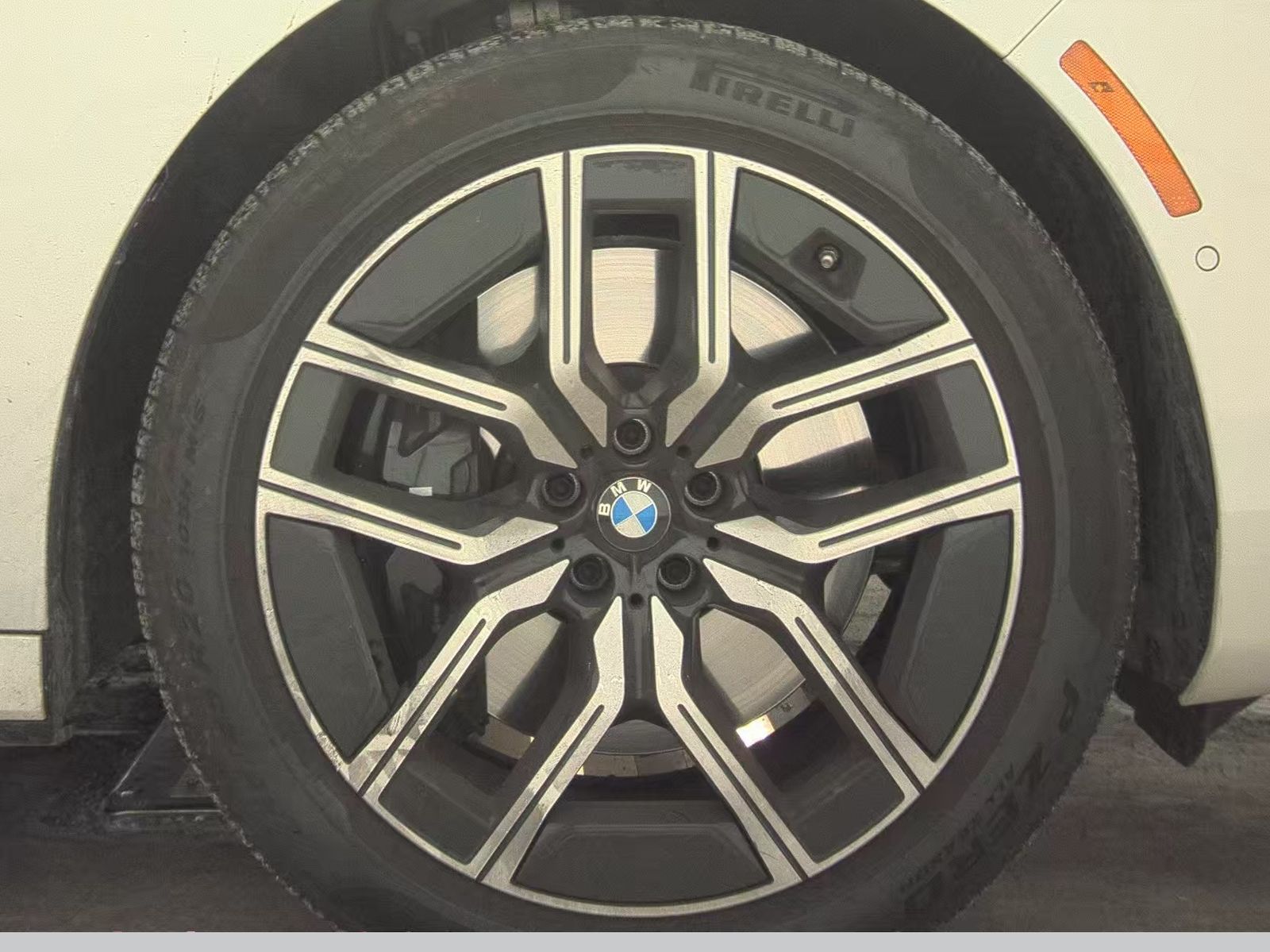 2025 BMW 7 Series 740i xDrive AWD