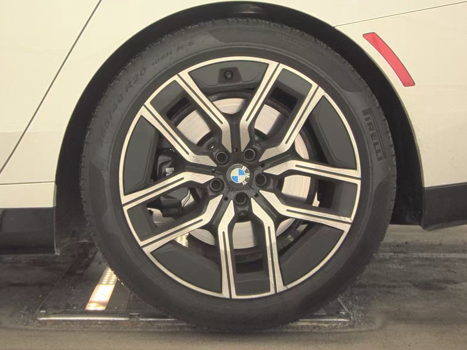 2025 BMW 7 Series 740i xDrive AWD