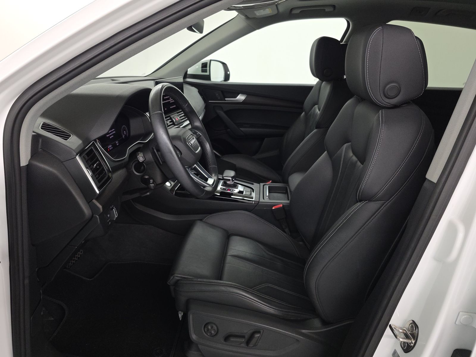 2022 Audi Q5 e Plug-In Hybrid S line Premium FWD