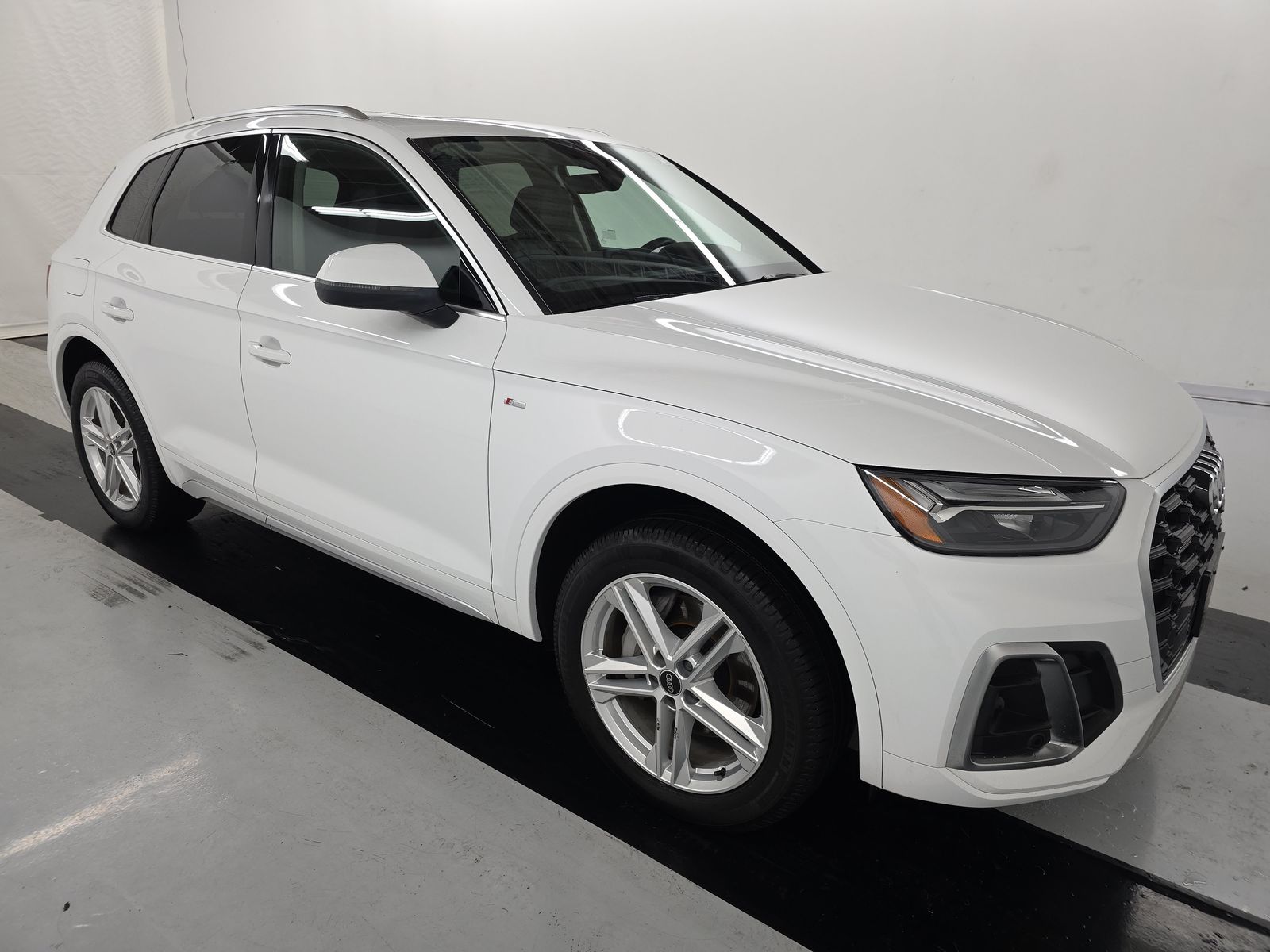 2022 Audi Q5 e Plug-In Hybrid S line Premium FWD