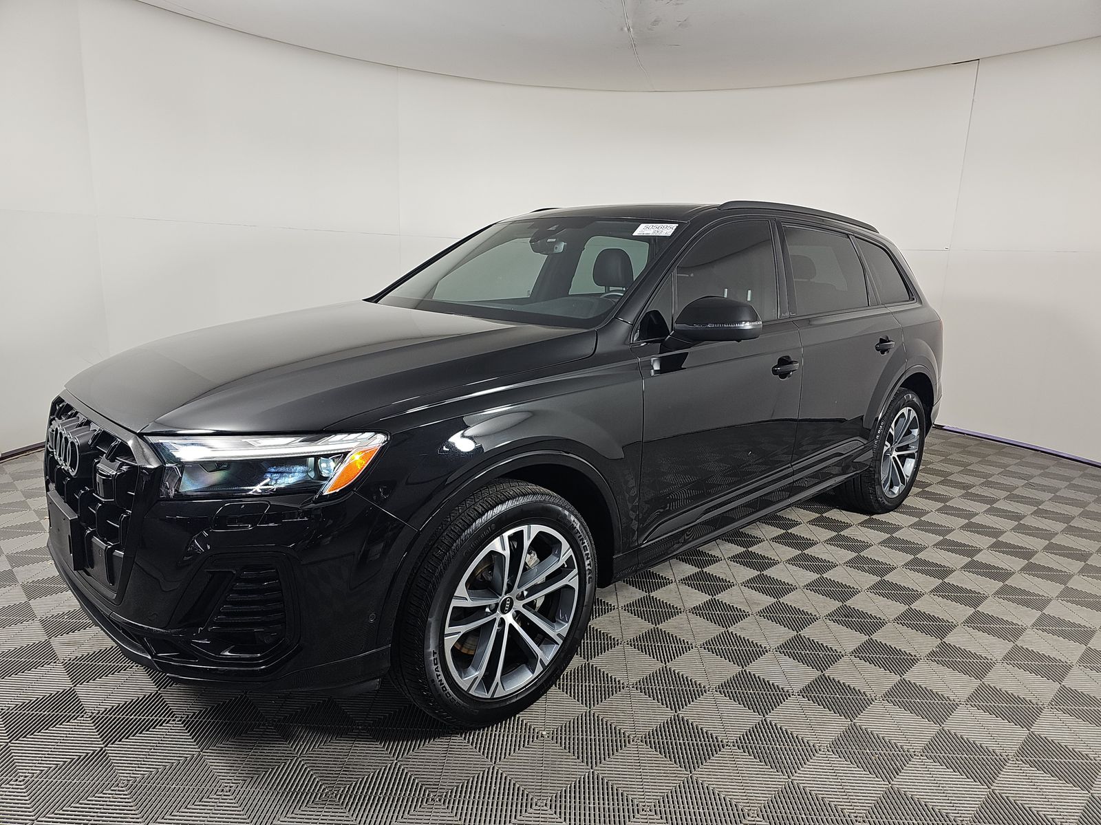 2025 Audi Q7 Premium Plus AWD