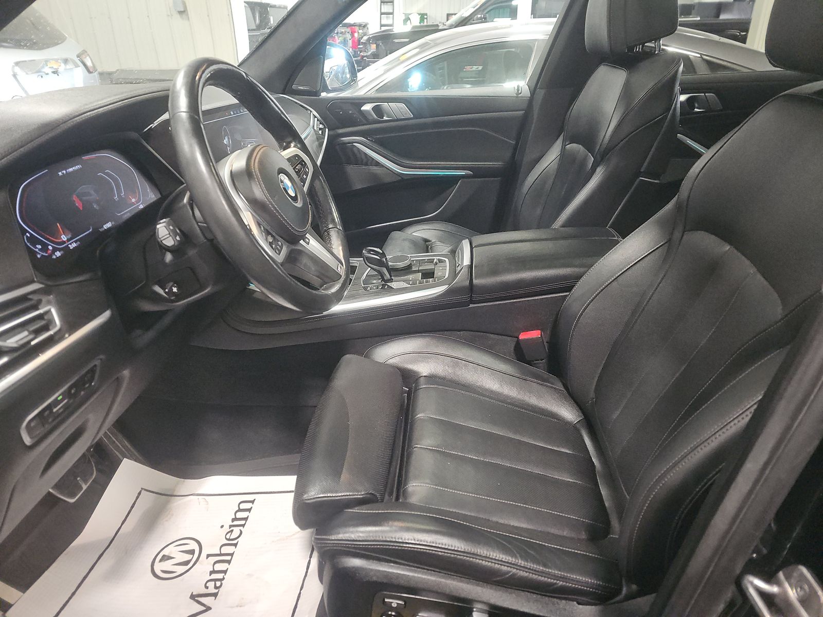 2022 BMW X7 M50i AWD