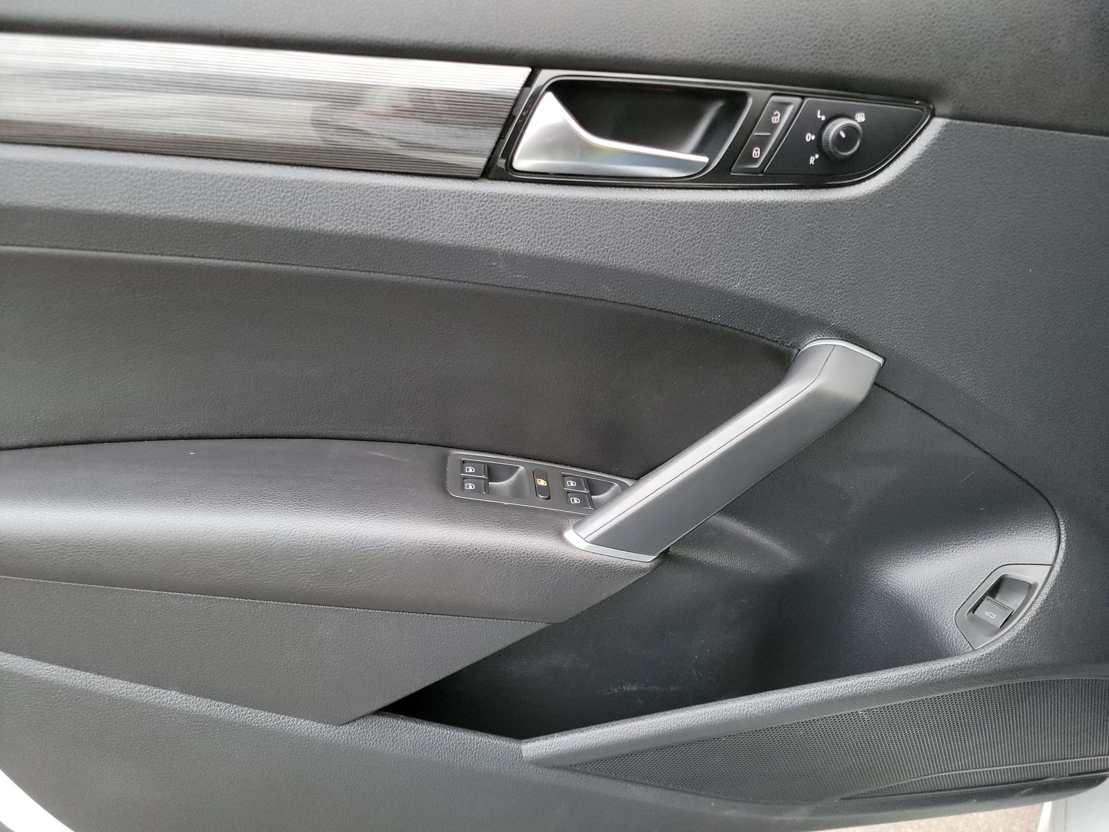 2020 Volkswagen Passat 2.0T R-Line FWD