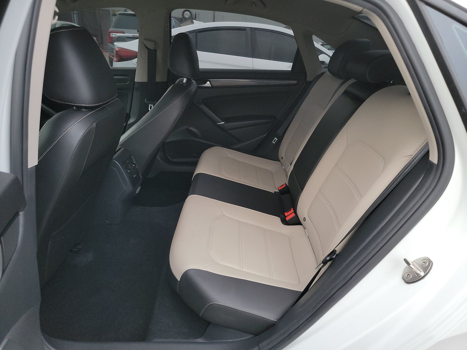 2020 Volkswagen Passat 2.0T R-Line FWD