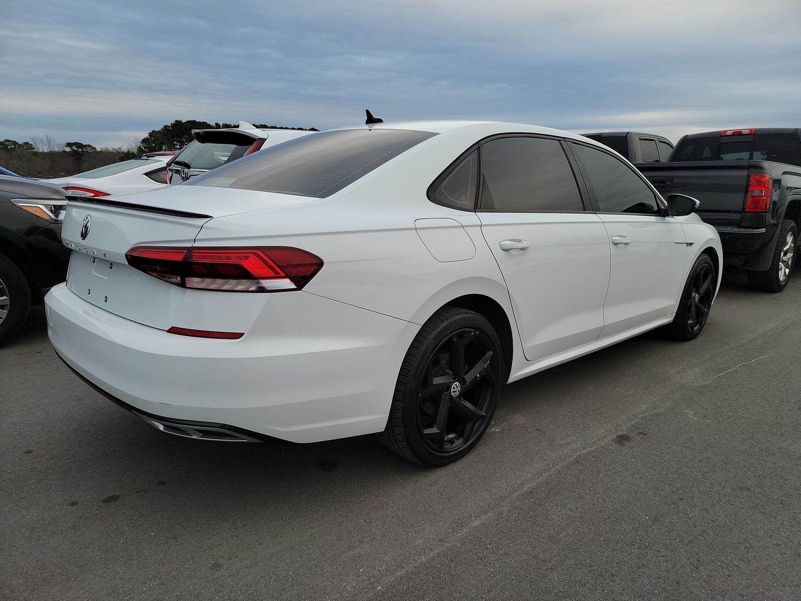 2020 Volkswagen Passat 2.0T R-Line FWD