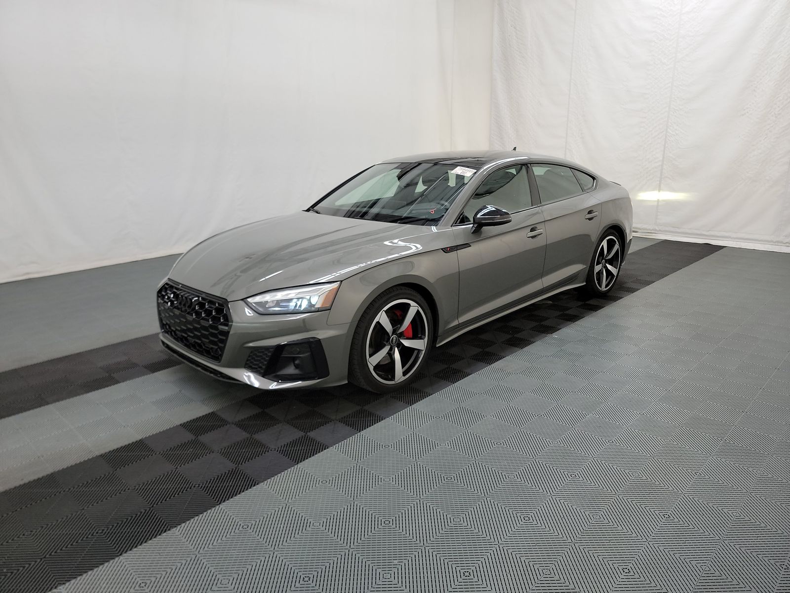 2021 Audi Q8 Prestige