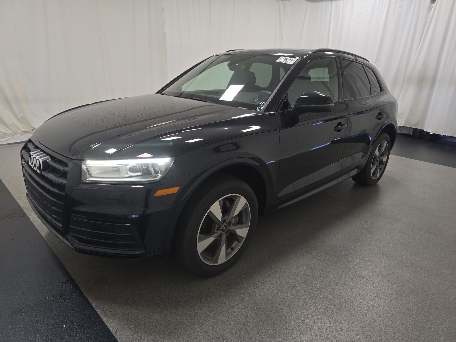 2020 Audi Q5 Titanium Premium