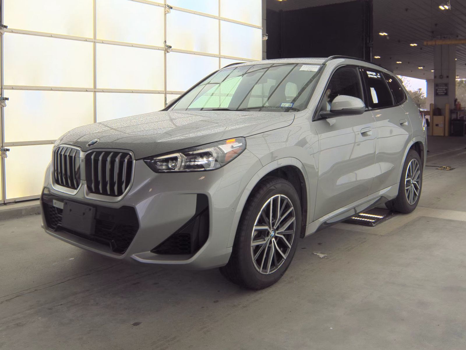 2025 BMW X1 xDrive28i M SPORT LINE