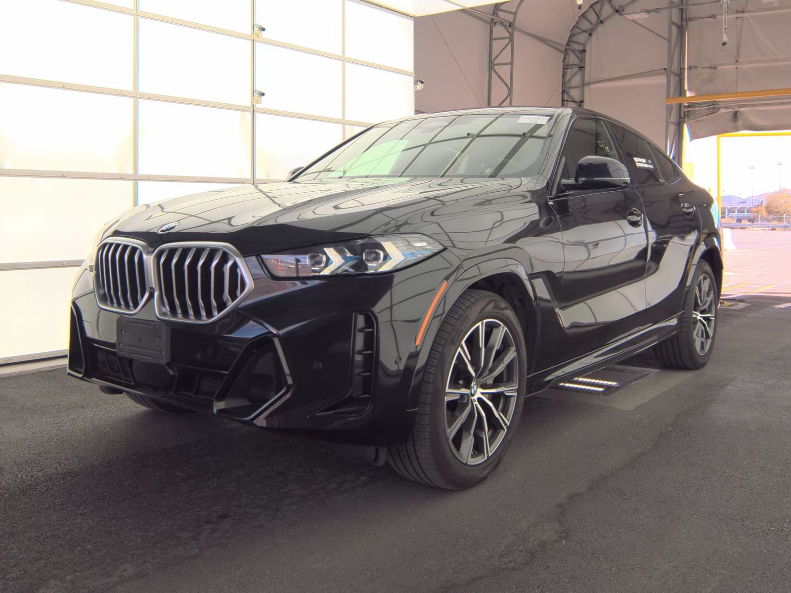 2025 BMW X6 Sports Activity Coupe xDrive40i