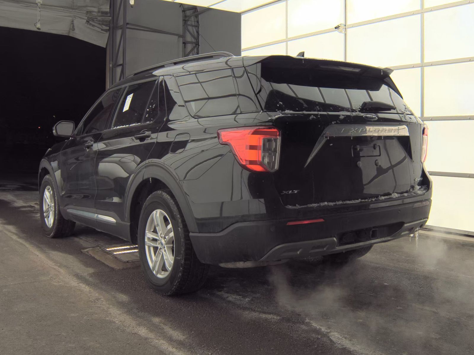 2023 Ford Explorer XLT AWD