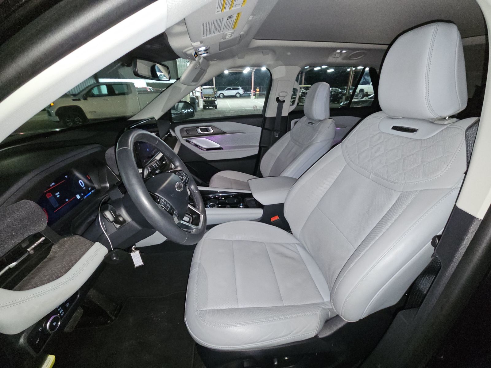 2025 Ford Explorer Platinum AWD