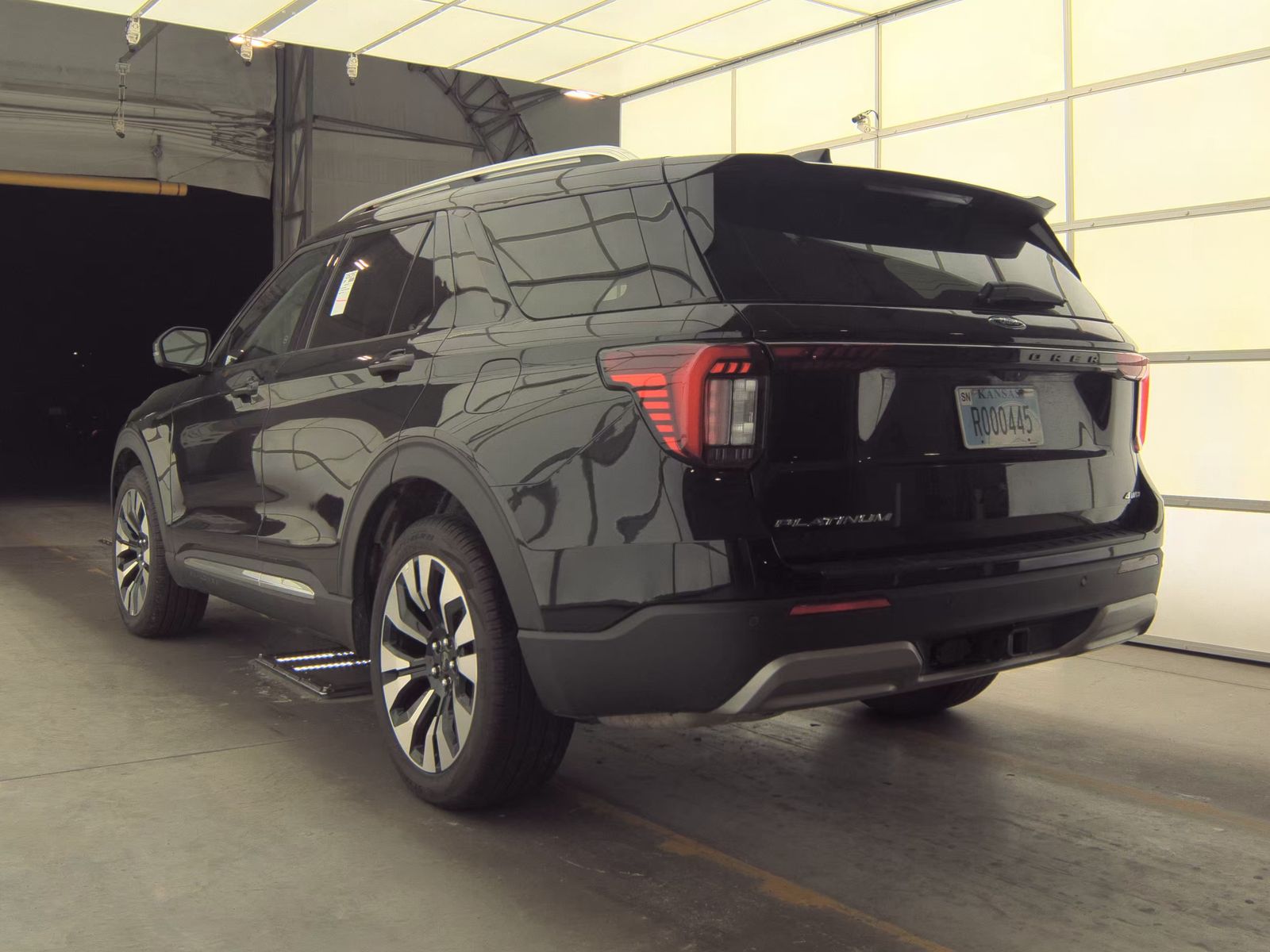 2025 Ford Explorer Platinum AWD