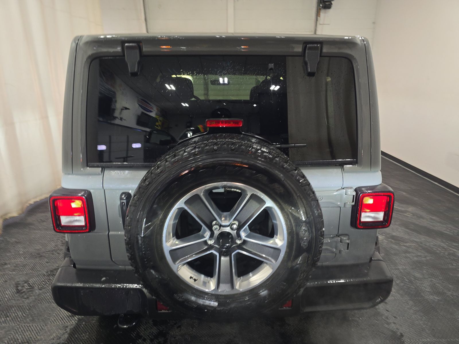 2022 Jeep Wrangler Unlimited Sahara AWD