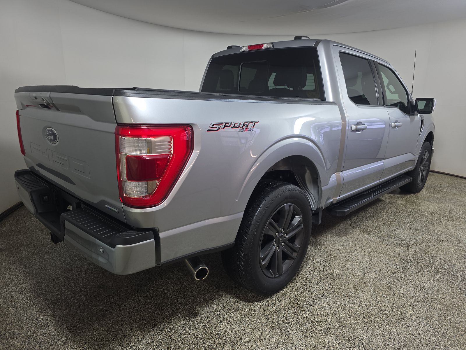 2023 Ford F-150 Lariat AWD