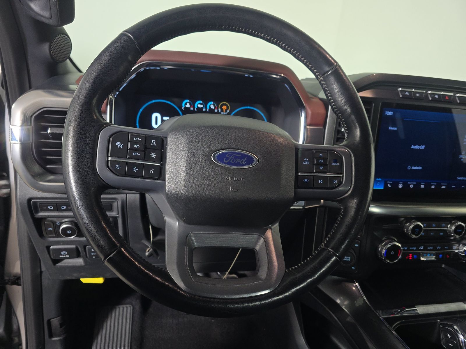 2023 Ford F-150 Lariat AWD