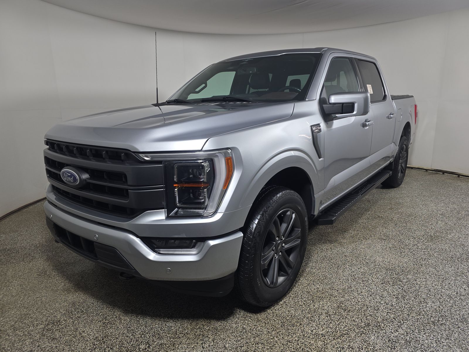 2023 Ford F-150 Lariat AWD