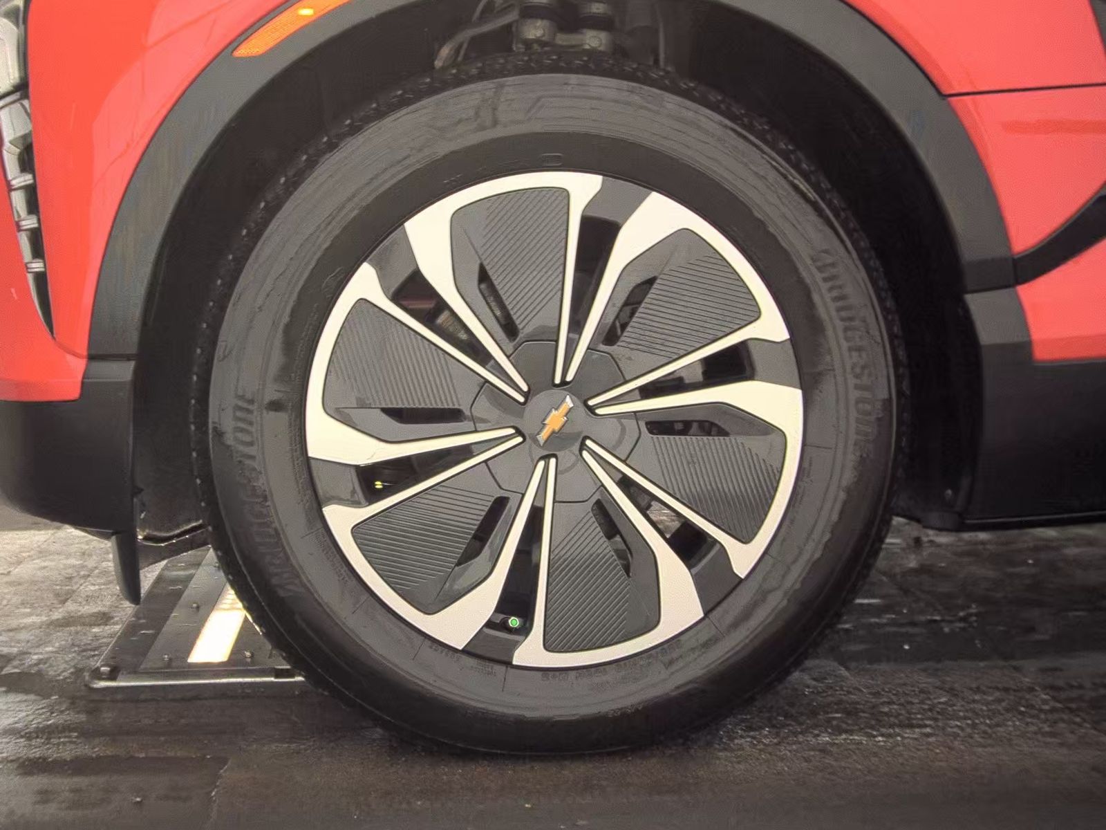 CHEVROLET EAWD LT - 10