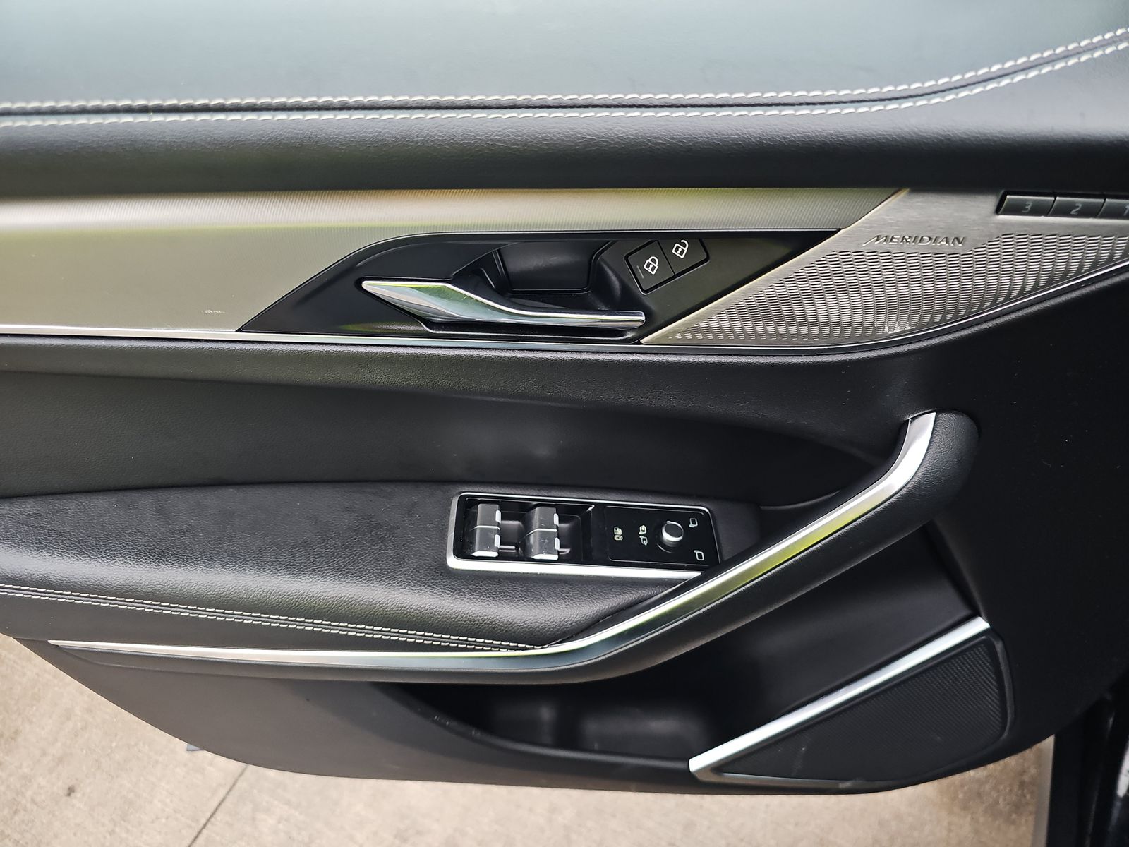 2024 Jaguar F-PACE P250 R-Dynamic S AWD