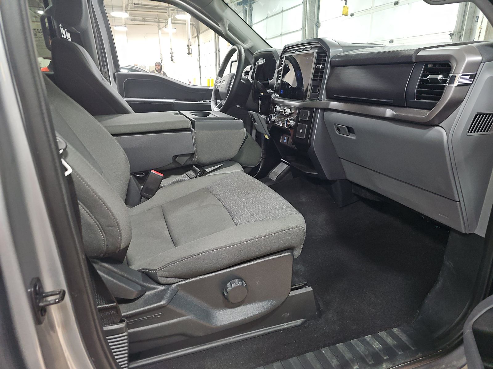 2024 Ford F-150 XLT AWD