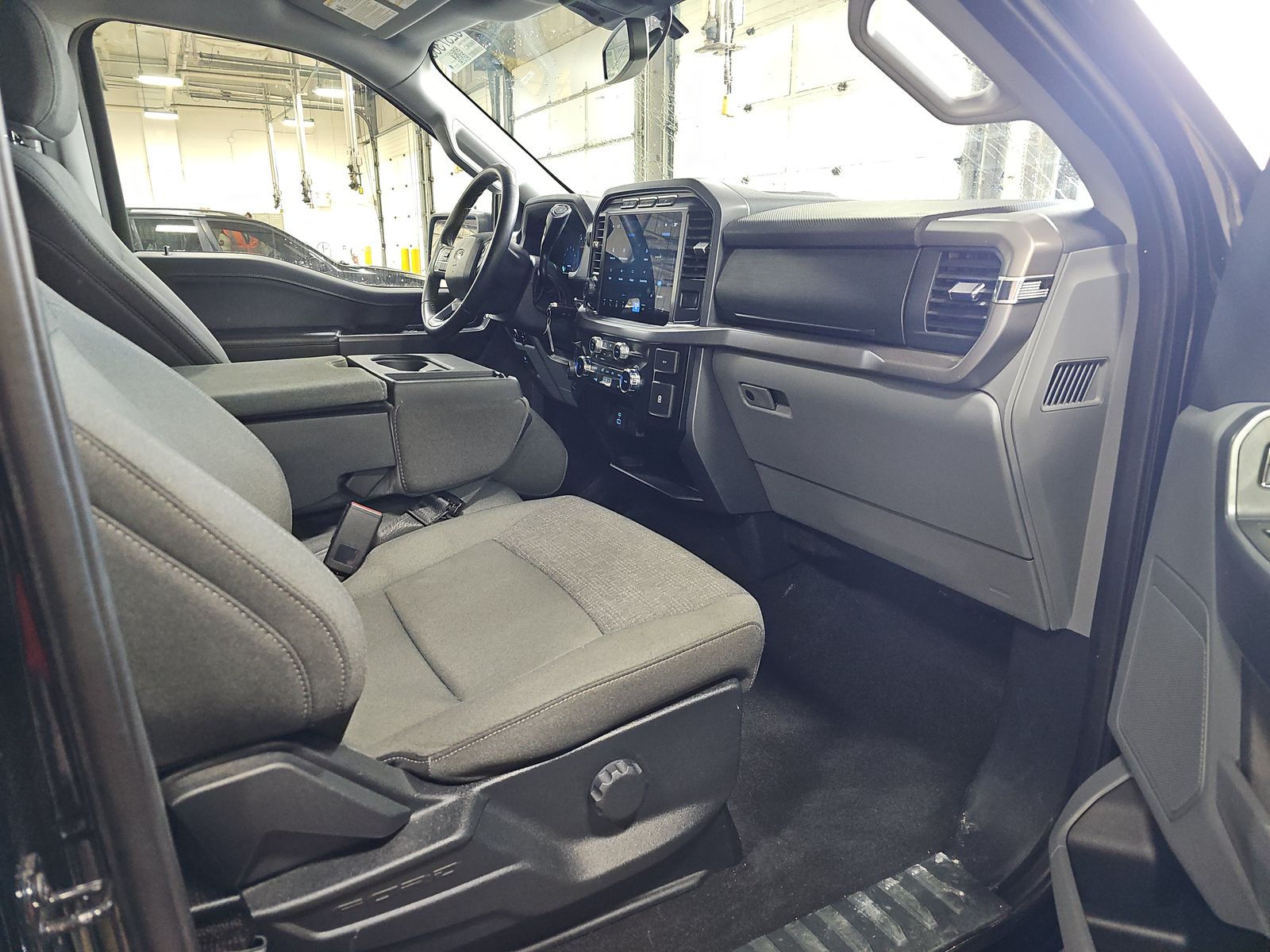 2024 Ford F-150 XLT AWD