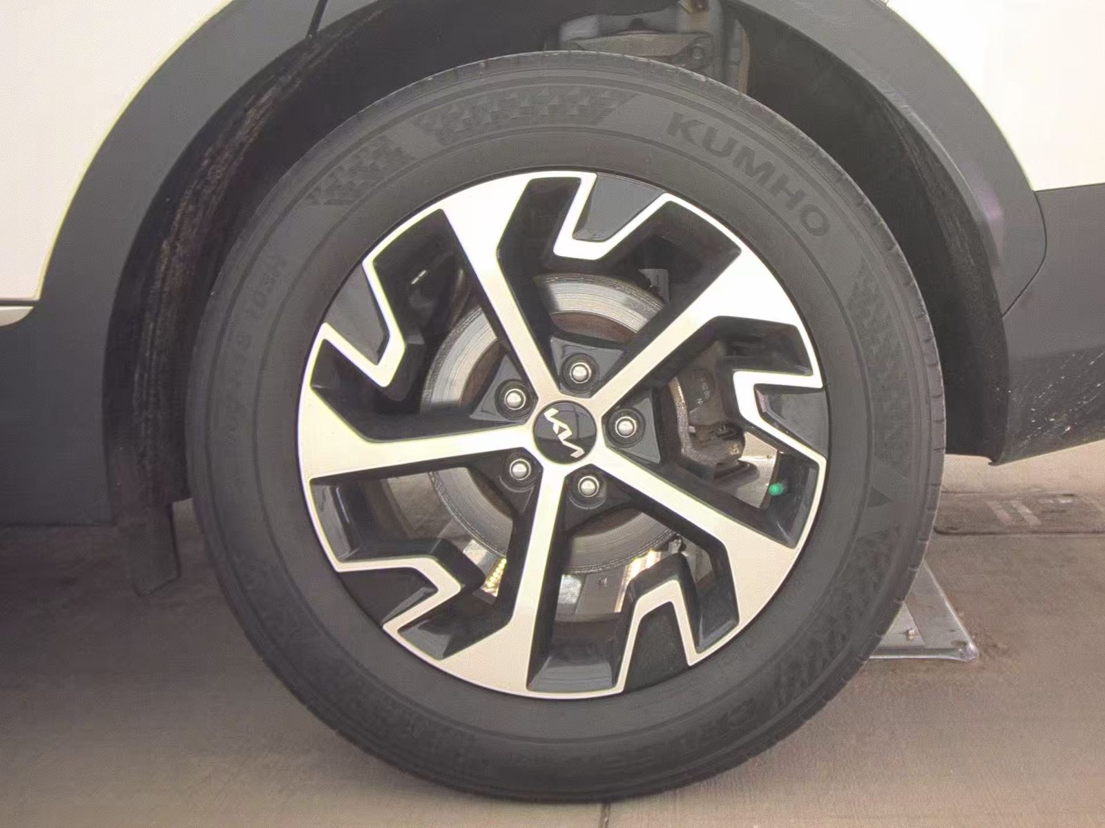 2023 Kia Sportage EX FWD