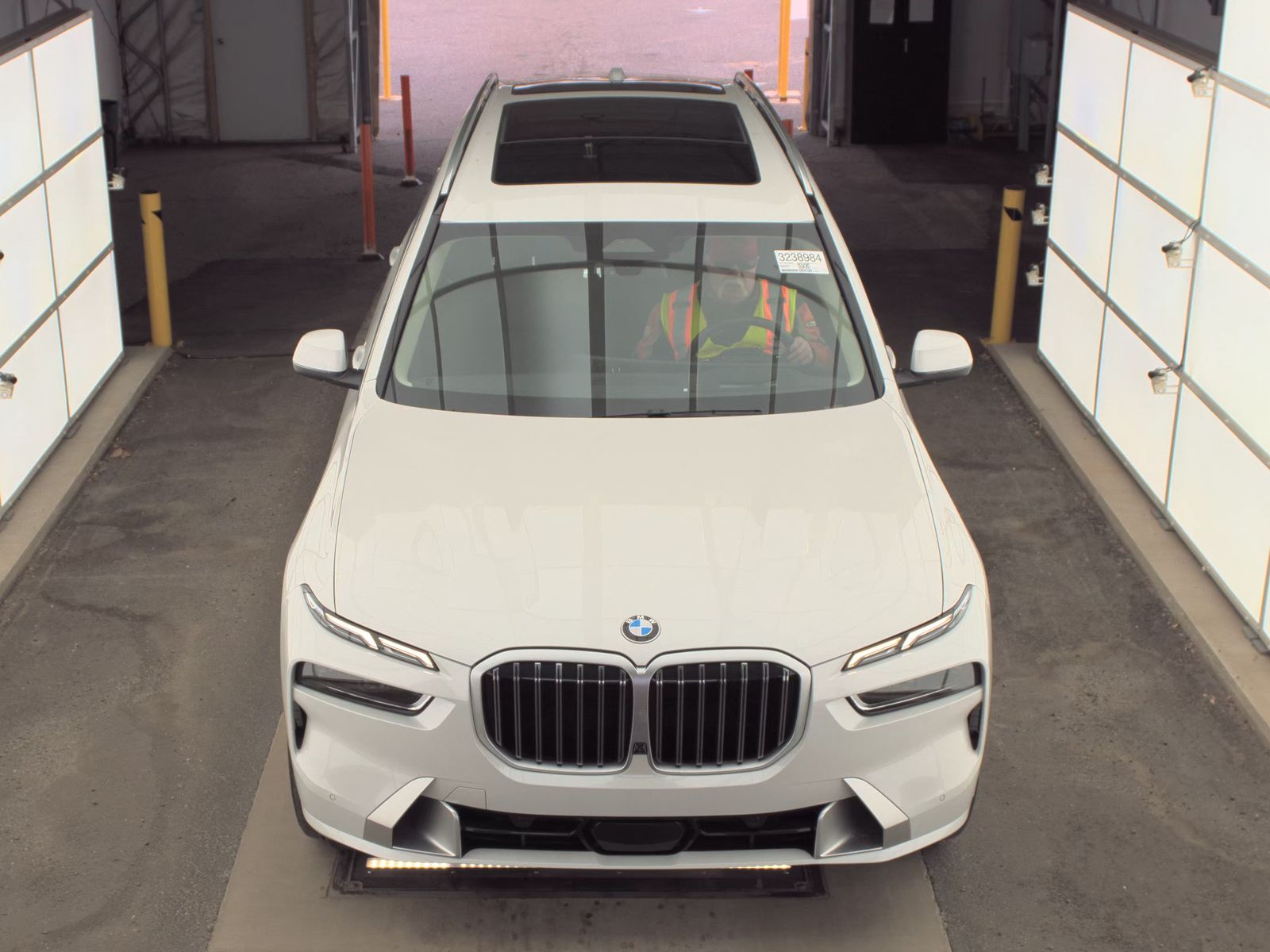 2025 BMW X7 xDrive40i AWD